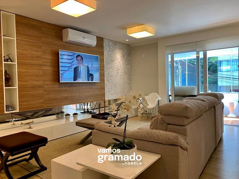 Haus Berg 201 - Gramado (300 metros Rua Coberta)