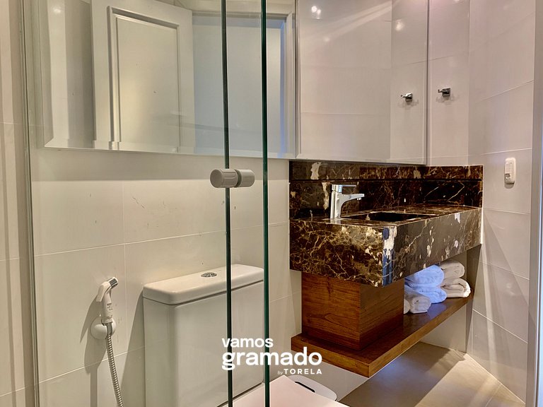 Garibaldi 402 - Gramado (30 metros Rua Coberta)