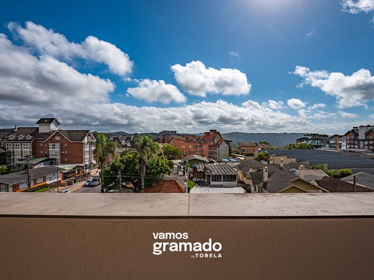 Villa Di Pietro 502 - Apto no coração de Gramado 400 metros