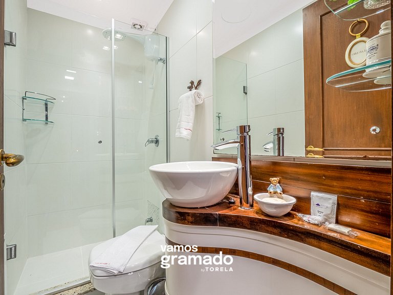 Villa Di Pietro 502 - Apto no coração de Gramado 400 metros