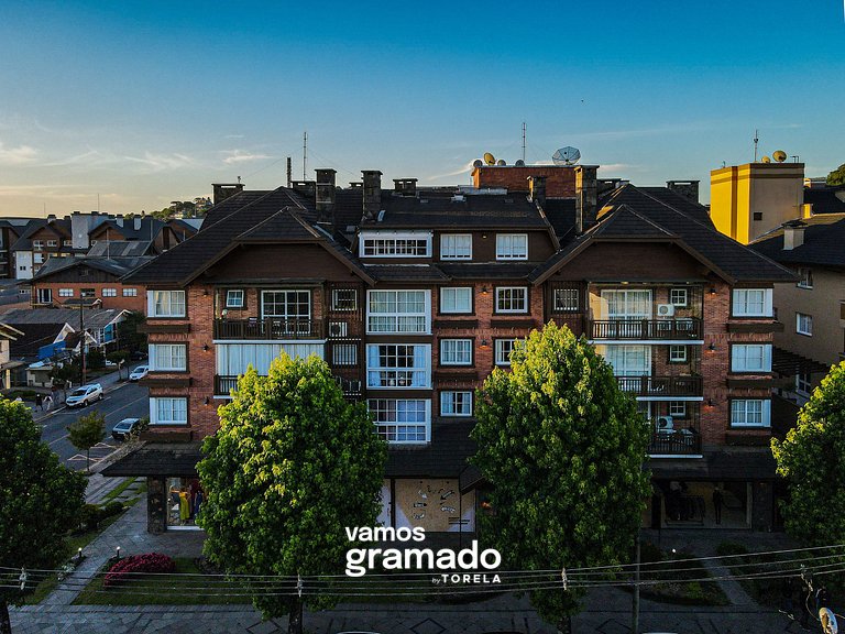 Villa Di Pietro 502 - Apto no coração de Gramado 400 metros