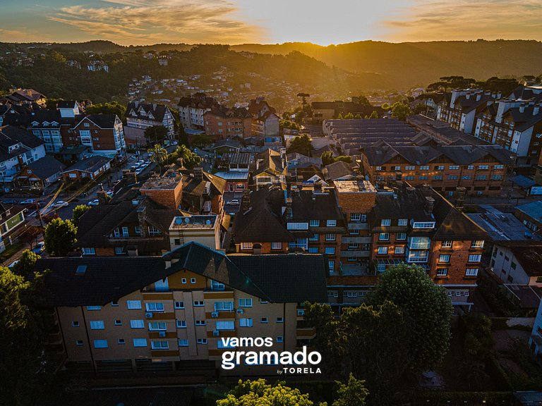 Villa Di Pietro 502 - Apto no coração de Gramado 400 metros