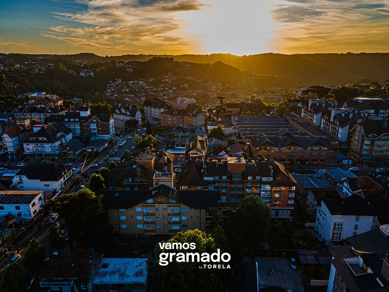 Villa Di Pietro 502 - Apto no coração de Gramado 400 metros