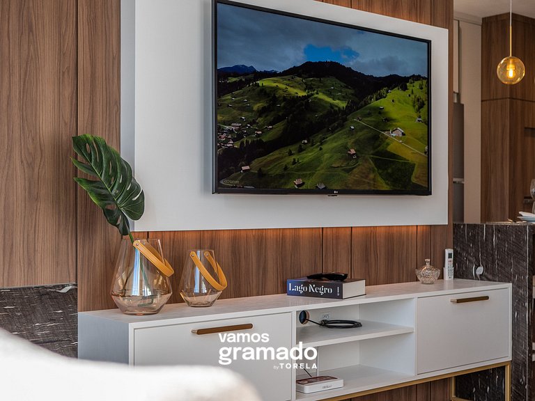 San Telmo 404 - Apto novo no coração de Gramado, com garagem