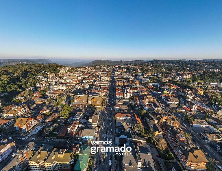 San Telmo 404 - Apto novo no coração de Gramado, com garagem