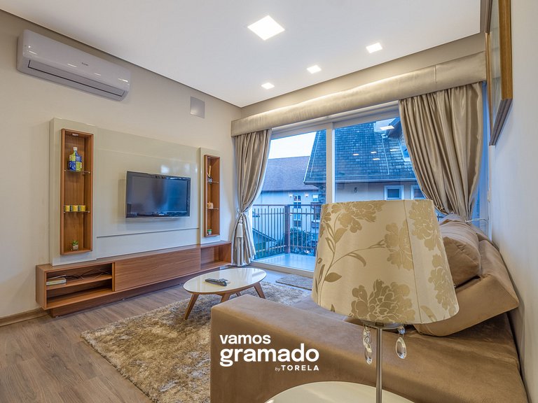 Casa de Pedra - 301D - Apto com piscina em Gramado