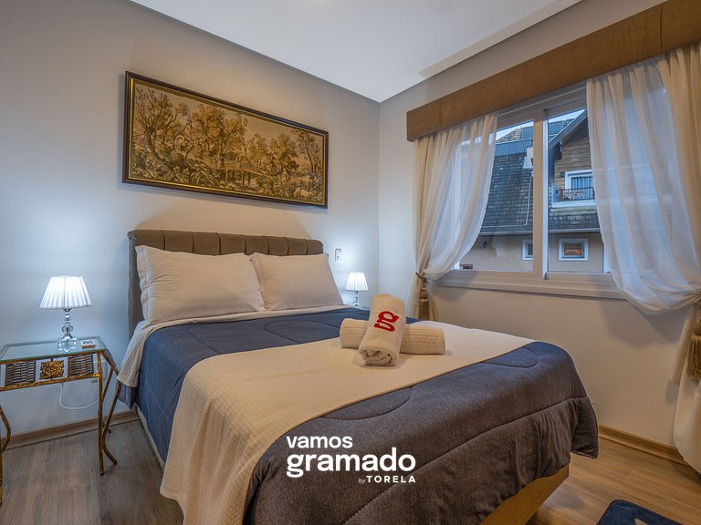 Casa de Pedra - 301D - Apto com piscina em Gramado