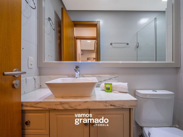 Casa de Pedra - 301D - Apto com piscina em Gramado
