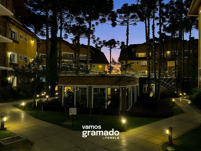 Casa de Pedra - 301D - Apto com piscina em Gramado