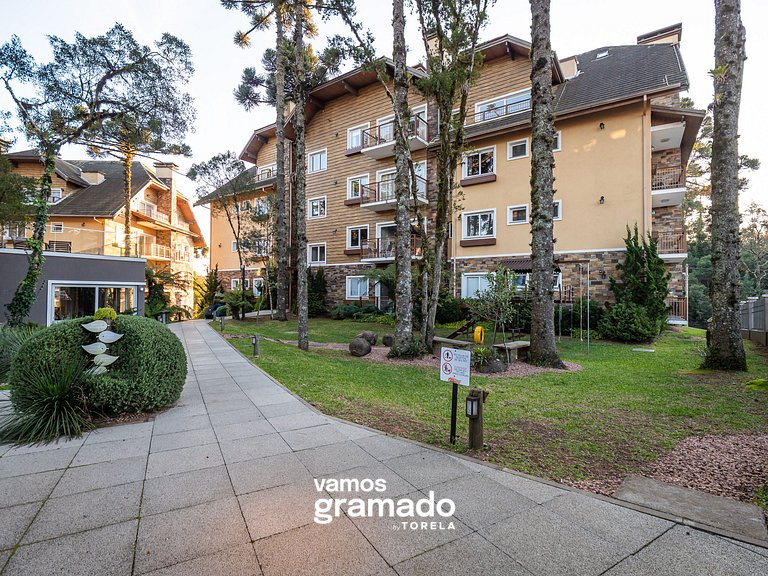 Casa de Pedra - 301D - Apto com piscina em Gramado