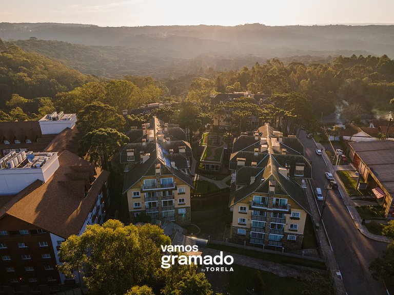 Casa de Pedra - 301D - Apto com piscina em Gramado