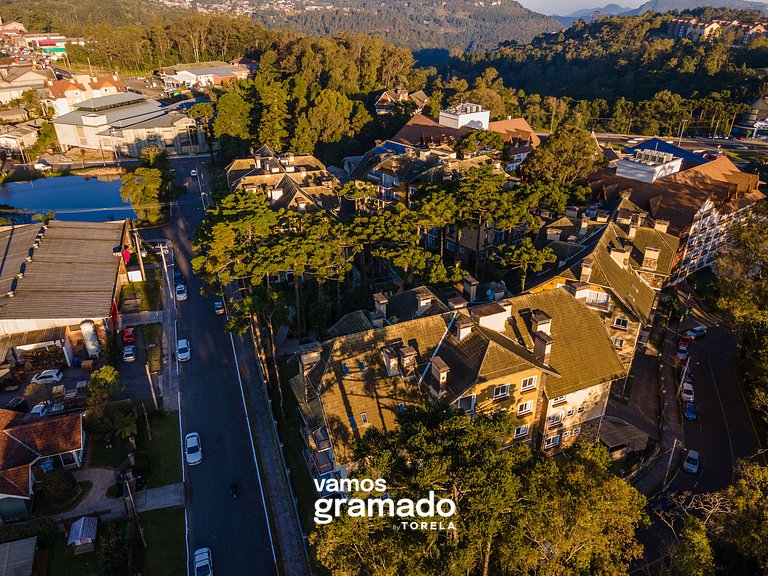 Casa de Pedra - 301D - Apto com piscina em Gramado