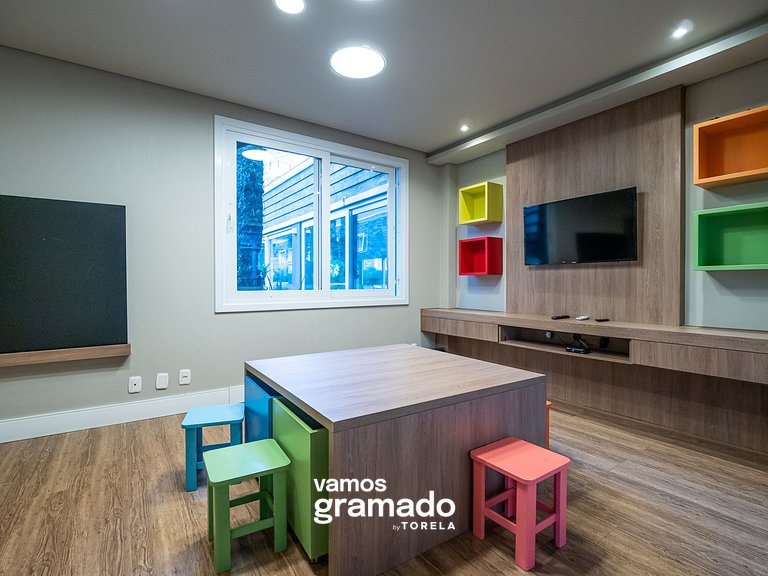 Casa de Pedra - 301D - Apto com piscina em Gramado