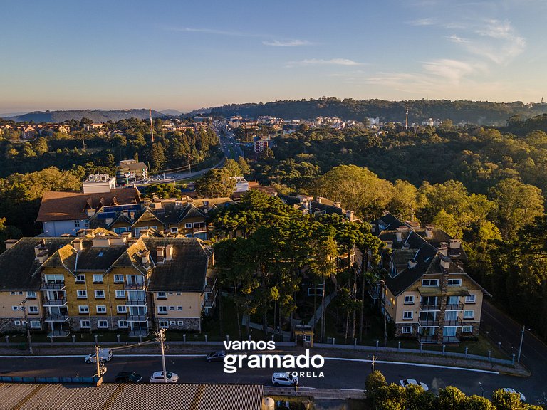 Casa de Pedra - 301D - Apto com piscina em Gramado