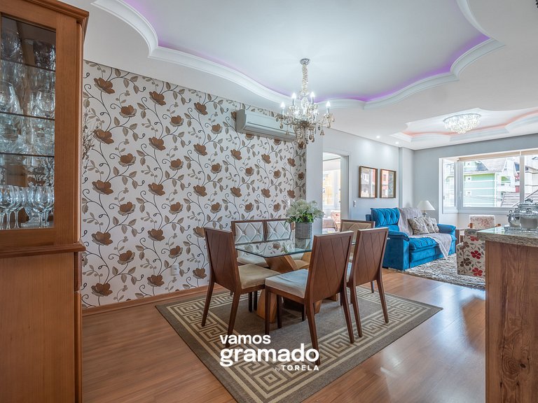 Fascino 302 - Apartamento 600 metros Rua Coberta de Gramado