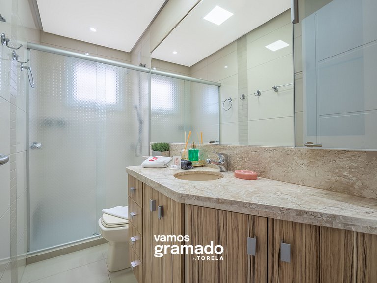 Fascino 302 - Apartamento 600 metros Rua Coberta de Gramado