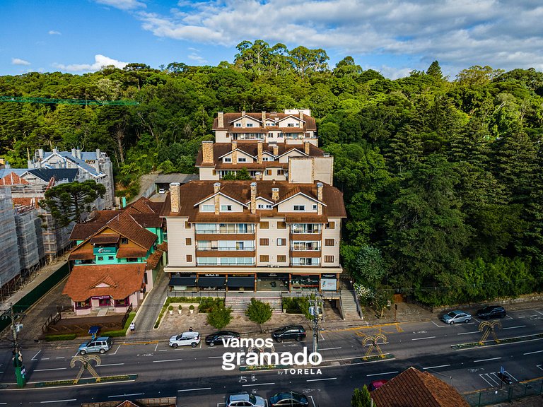 Flores da Montanha 102B - Apto LUXO na Av Borges de Medeiros