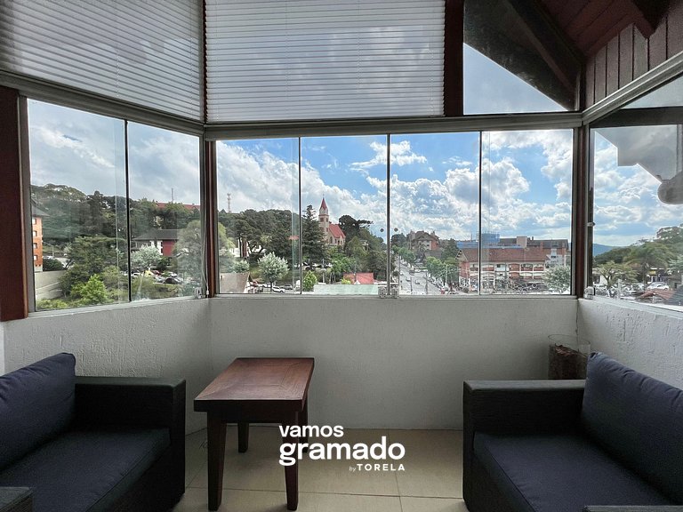 Gramado Boulevard 404 - Apto no coração de Gramado, 300 metr