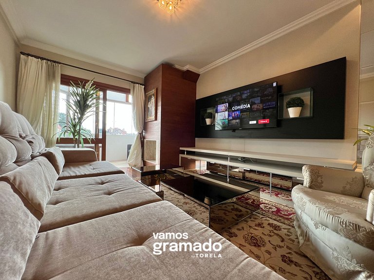 Gramado Boulevard 404 - Apto no coração de Gramado, 300 metr