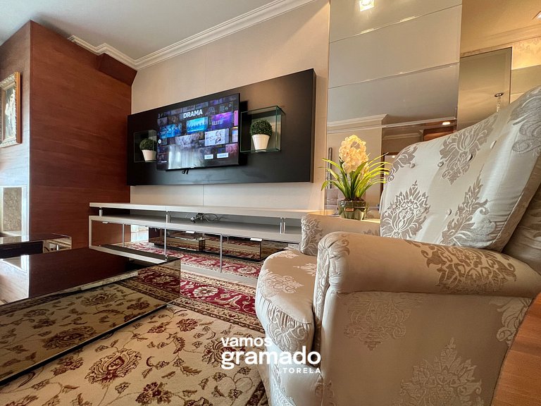 Gramado Boulevard 404 - Apto no coração de Gramado, 300 metr
