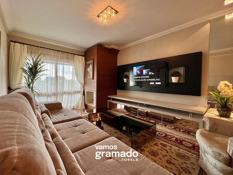 Gramado Boulevard 404 - Apto no coração de Gramado, 300 metr
