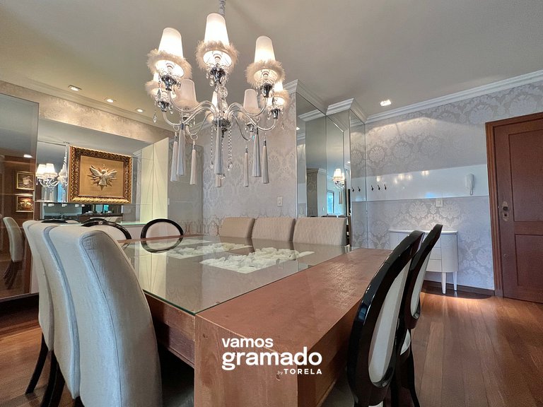 Gramado Boulevard 404 - Apto no coração de Gramado, 300 metr