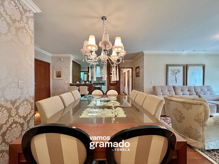 Gramado Boulevard 404 - Apto no coração de Gramado, 300 metr