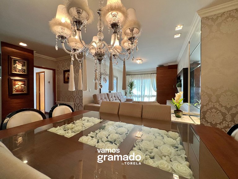 Gramado Boulevard 404 - Apto no coração de Gramado, 300 metr