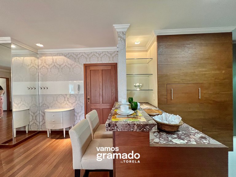 Gramado Boulevard 404 - Apto no coração de Gramado, 300 metr