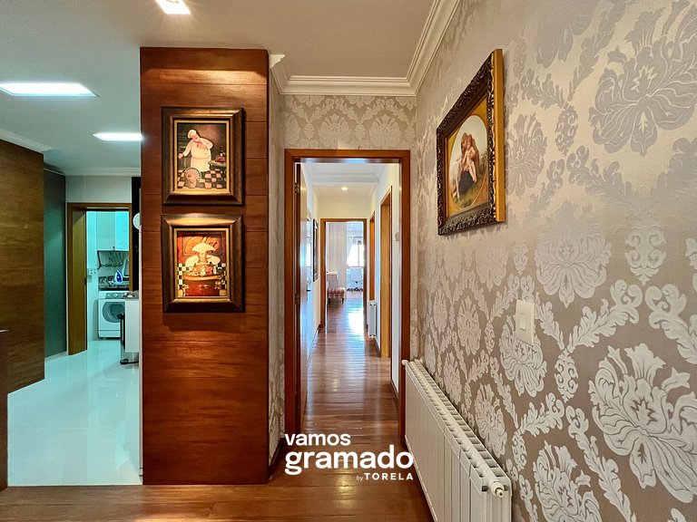Gramado Boulevard 404 - Apto no coração de Gramado, 300 metr