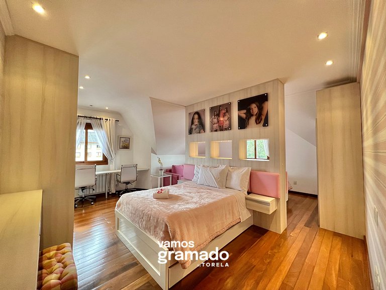 Gramado Boulevard 404 - Apto no coração de Gramado, 300 metr