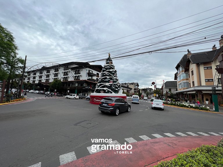 Gramado Boulevard 404 - Apto no coração de Gramado, 300 metr