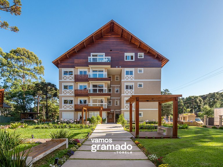 Delle Alpi 310B - Ao lado da roda-gigante