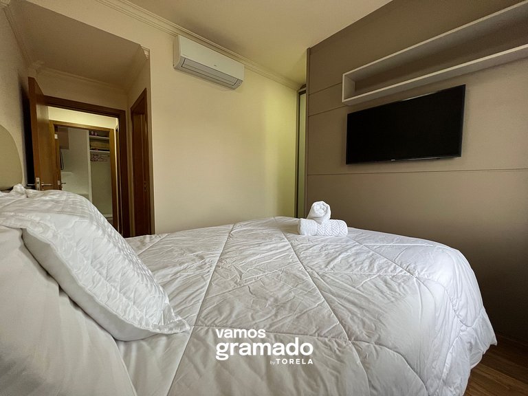 Casa de Pedra 303A - 2 suítes com piscina Gramado