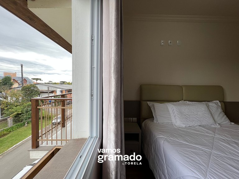 Casa de Pedra 303A - 2 suítes com piscina Gramado