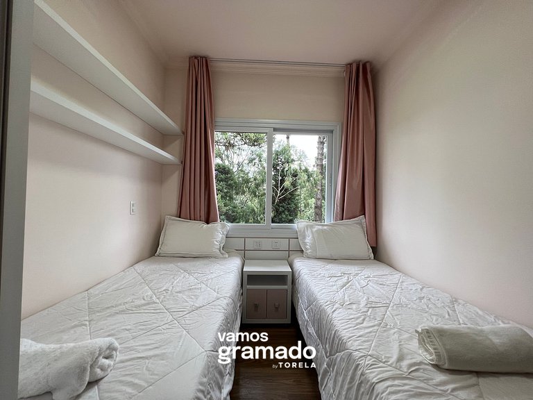 Casa de Pedra 303A - 2 suítes com piscina Gramado