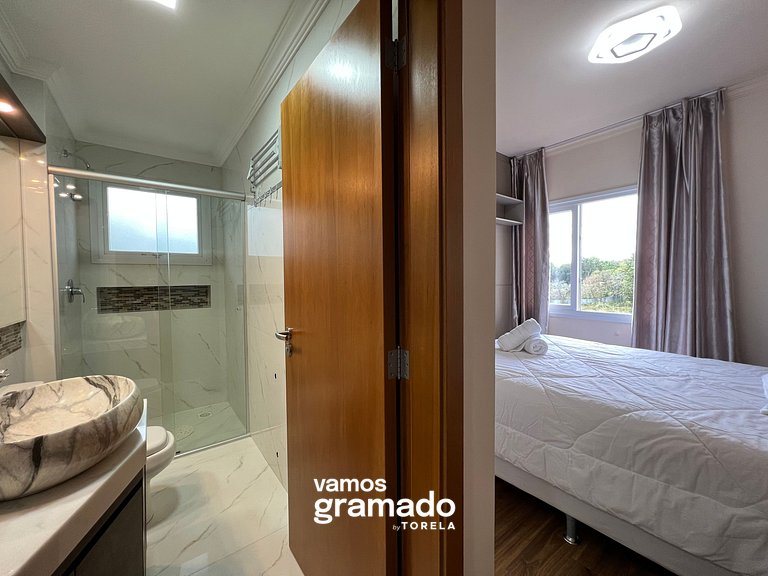 Casa de Pedra 303A - 2 suítes com piscina Gramado