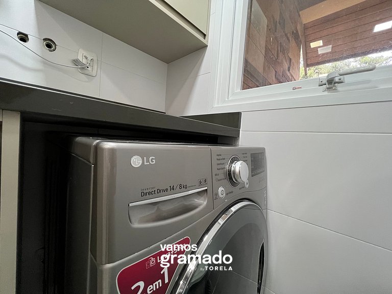Casa de Pedra 303A - 2 suítes com piscina Gramado