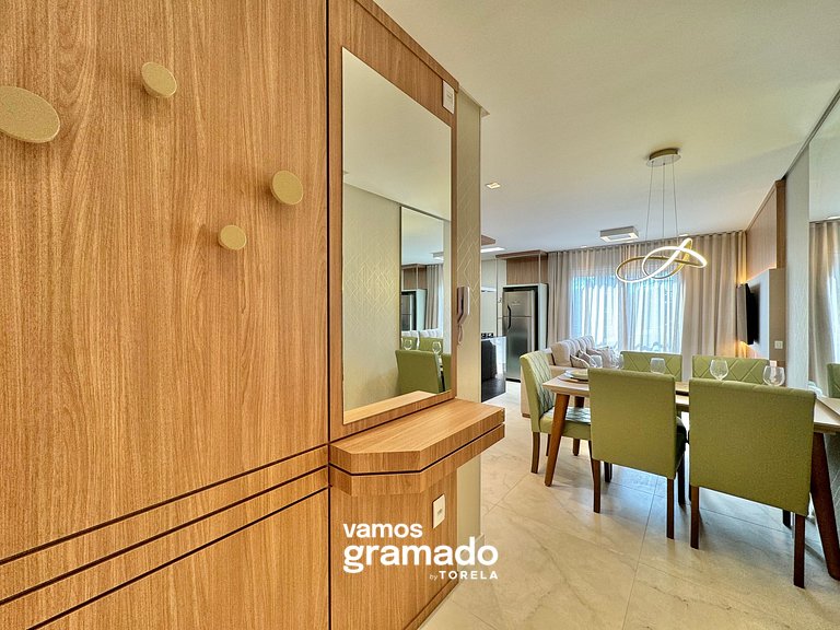 Ipê Amarelo 101 - Apê NOVO Gramado prox Lago Negro