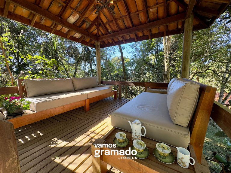 Lindo sítio com piscina, quadra de tênis e lago