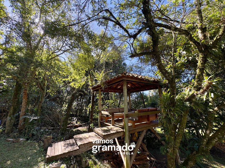 Lindo sítio com piscina, quadra de tênis e lago