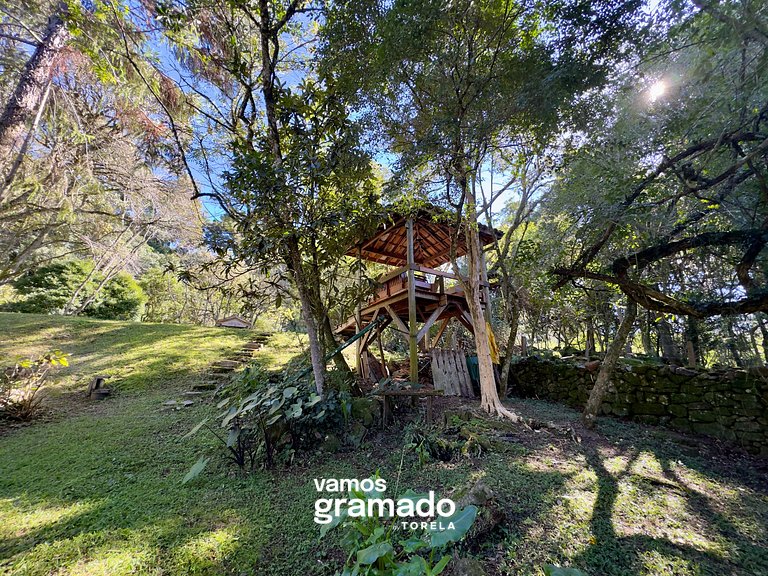 Lindo sítio com piscina, quadra de tênis e lago