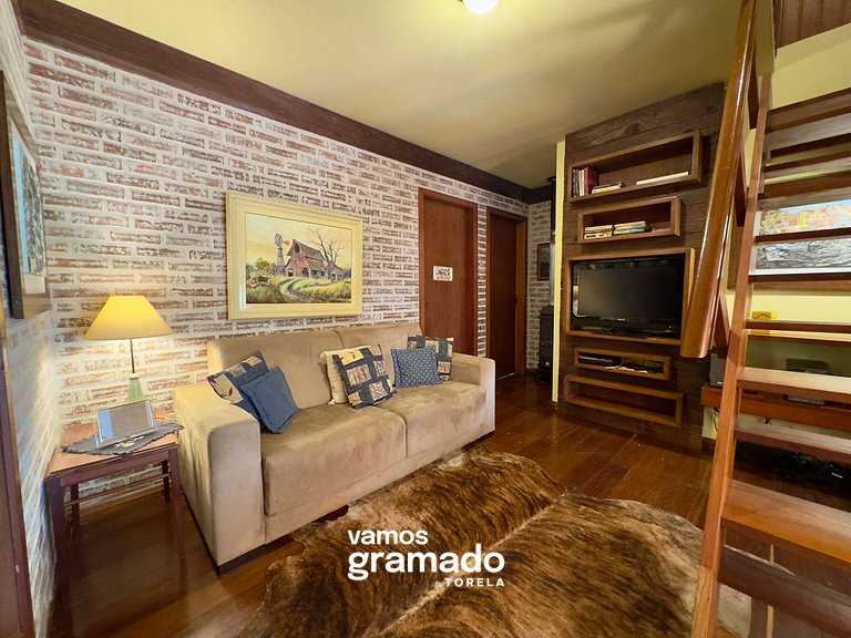 Lindo sítio com piscina, quadra de tênis e lago