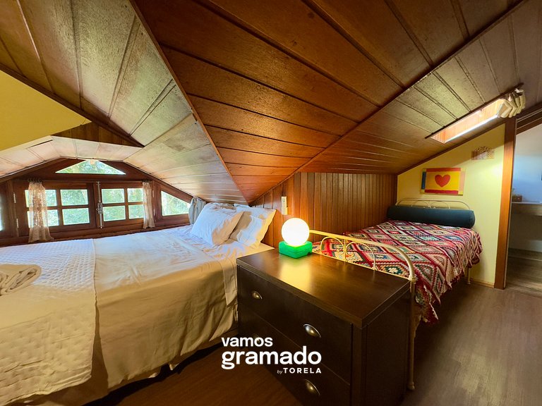 Lindo sítio com piscina, quadra de tênis e lago