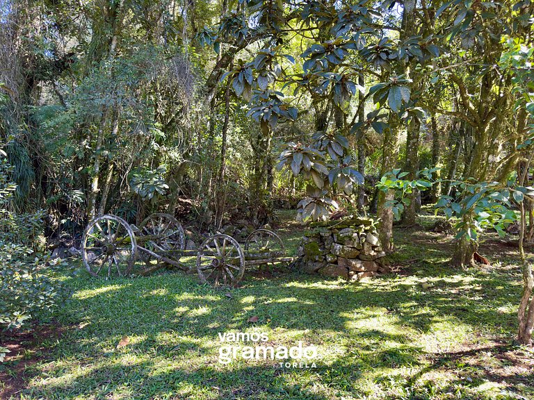 Lindo sítio com piscina, quadra de tênis e lago