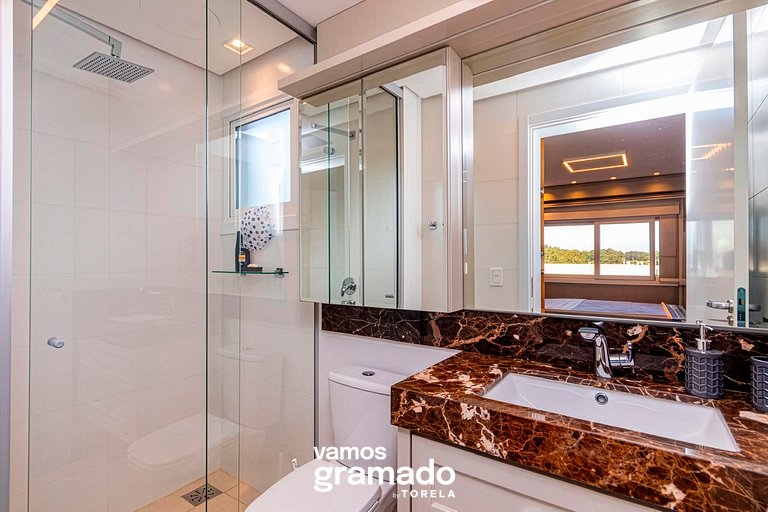 Delle Alpi 416C - Ao lado da roda-gigante