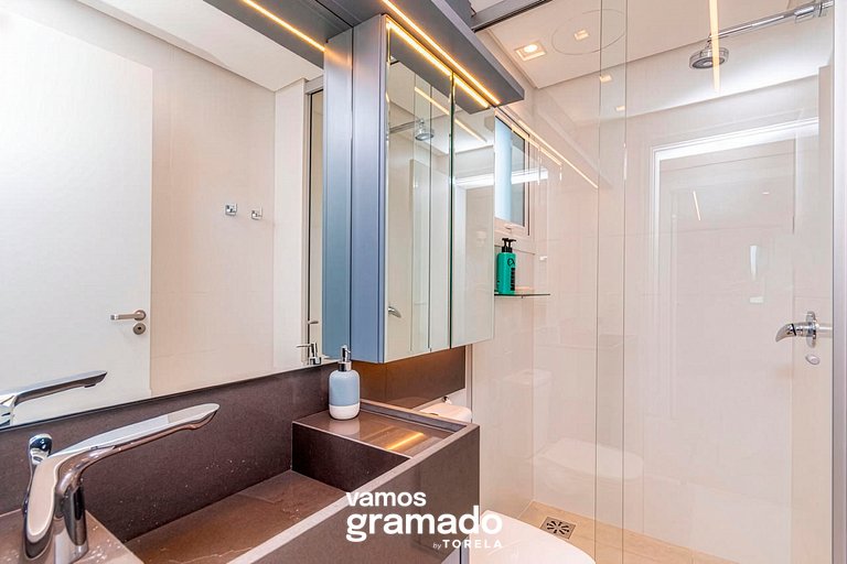 Delle Alpi 416C - Ao lado da roda-gigante