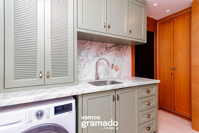 Delle Alpi 416C - Ao lado da roda-gigante