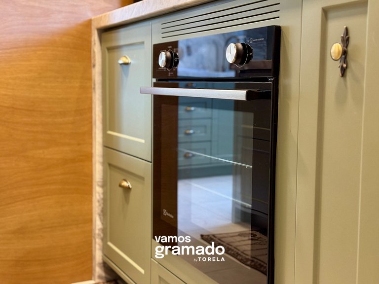 Delle Alpi 416C - Ao lado da roda-gigante