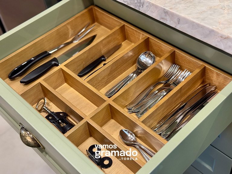 Delle Alpi 416C - Ao lado da roda-gigante